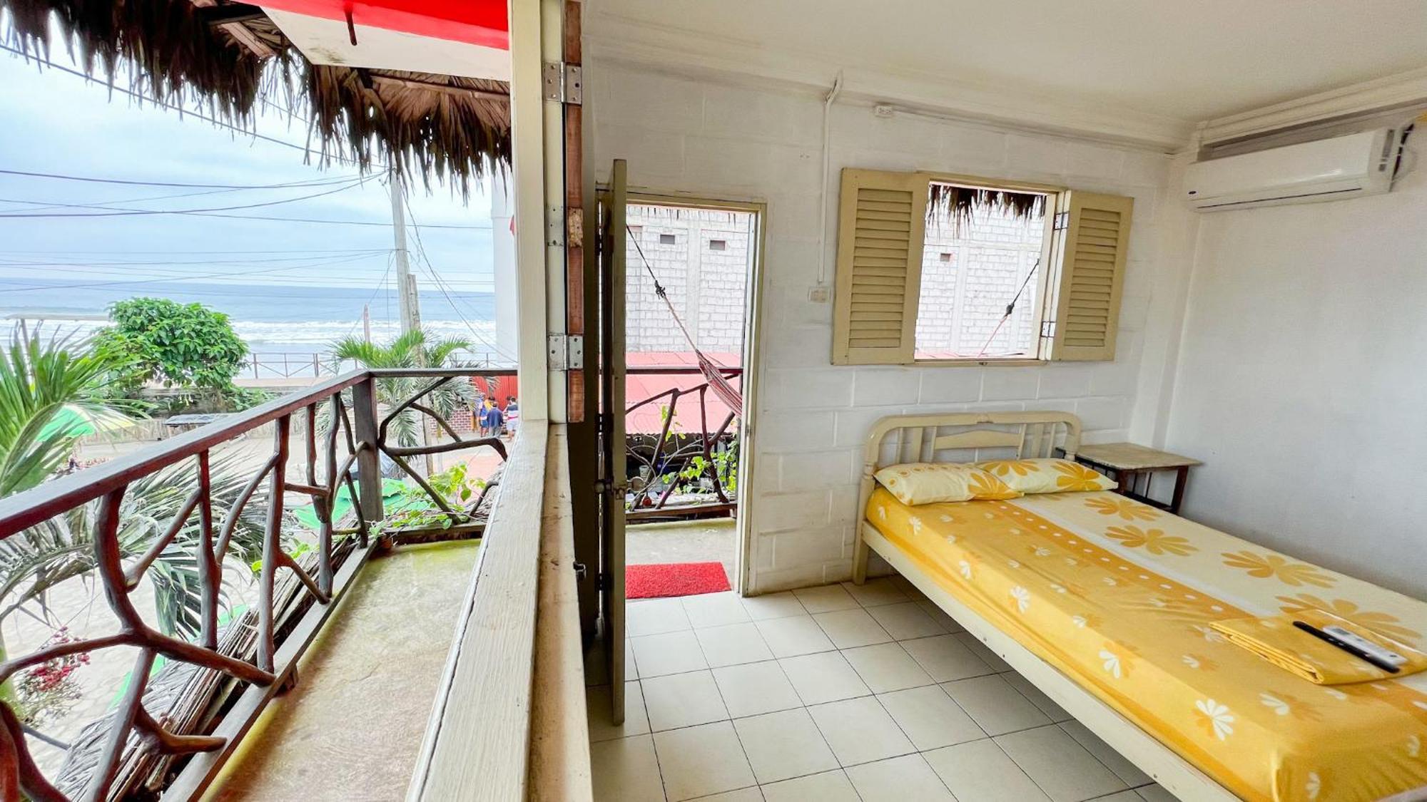 Arrecife Montanita Hostal Luaran gambar